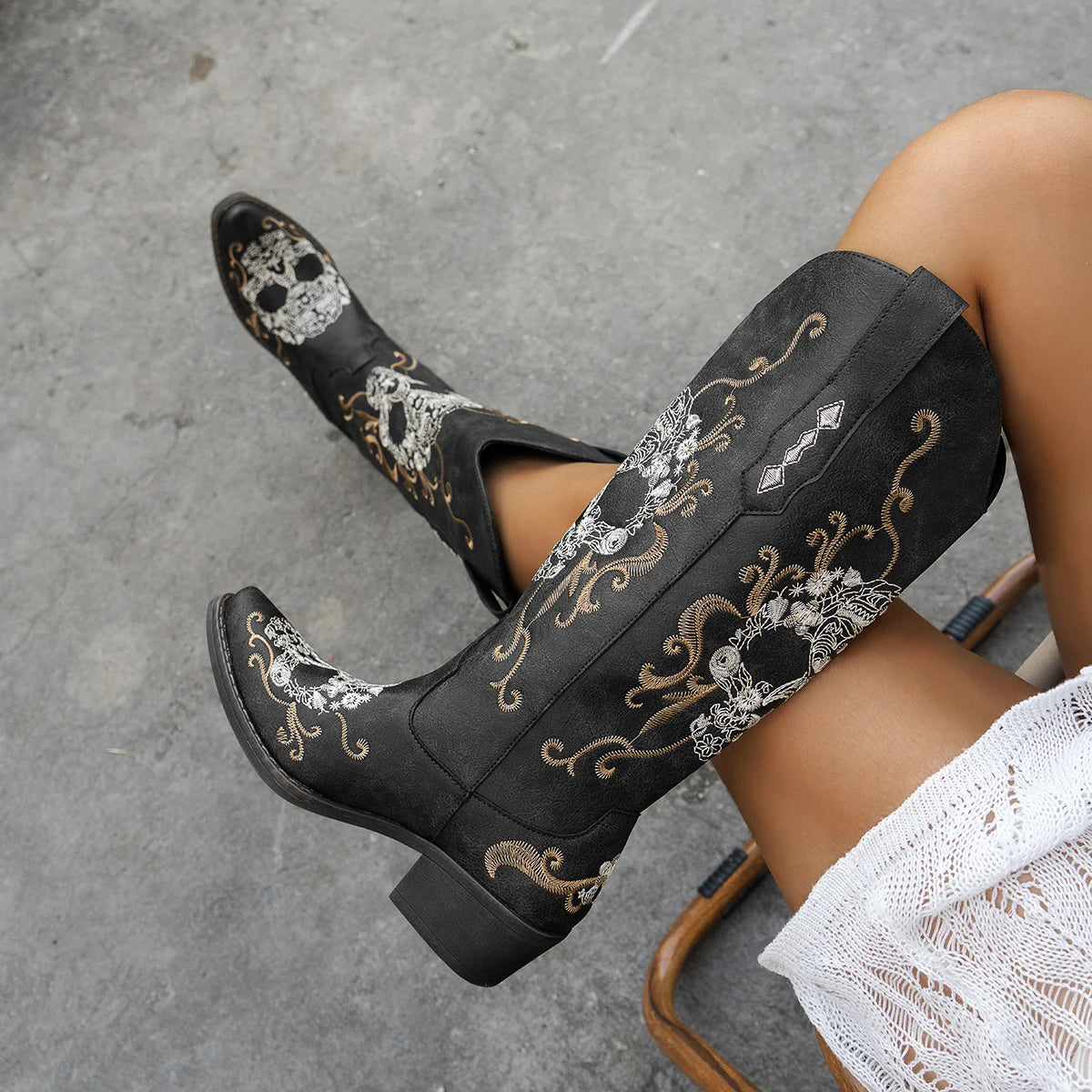 Women’s Embroidered Skull Cowboy Boots – Western Style, Slip-On Mid-Calf Boots, Chunky Heel, Pointed Toe, Vintage Rodeo Cowgirl